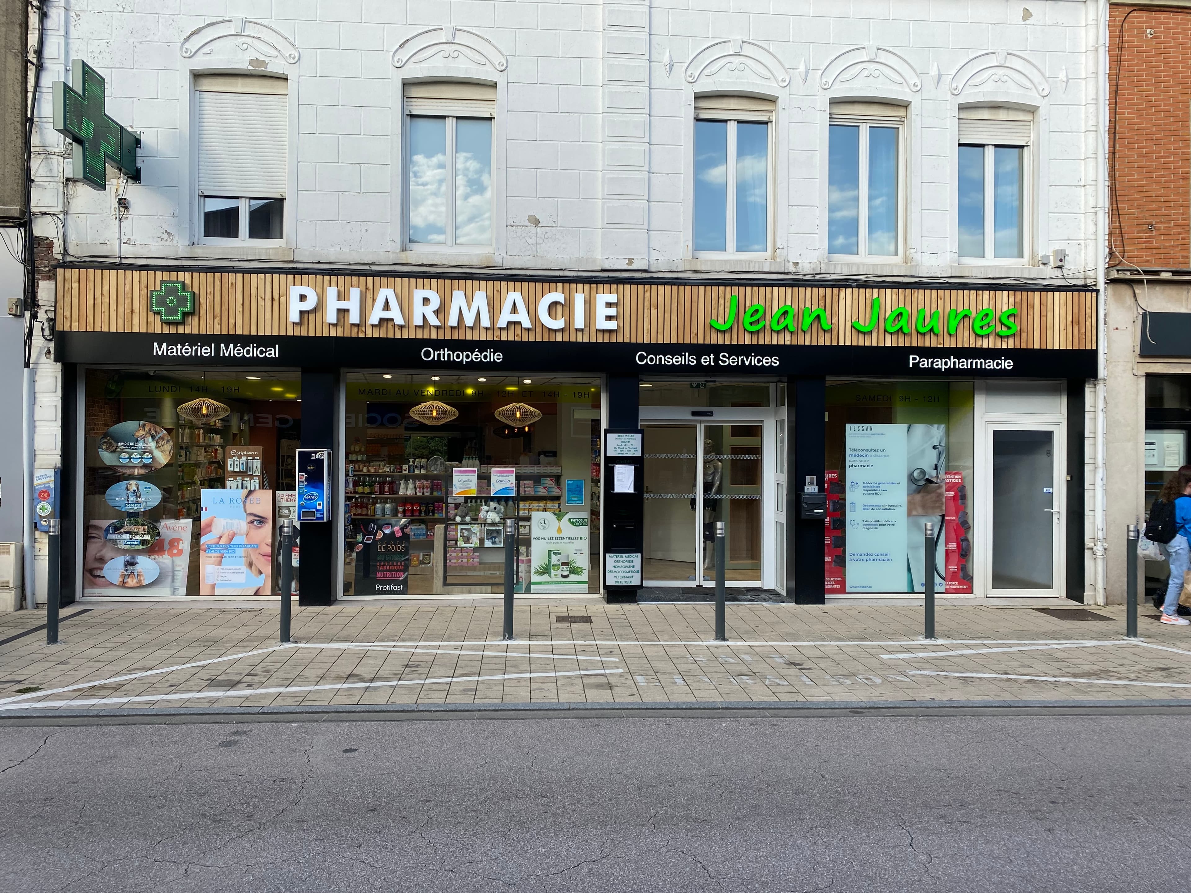Intérieur de la Pharmacie Jean Jaurès